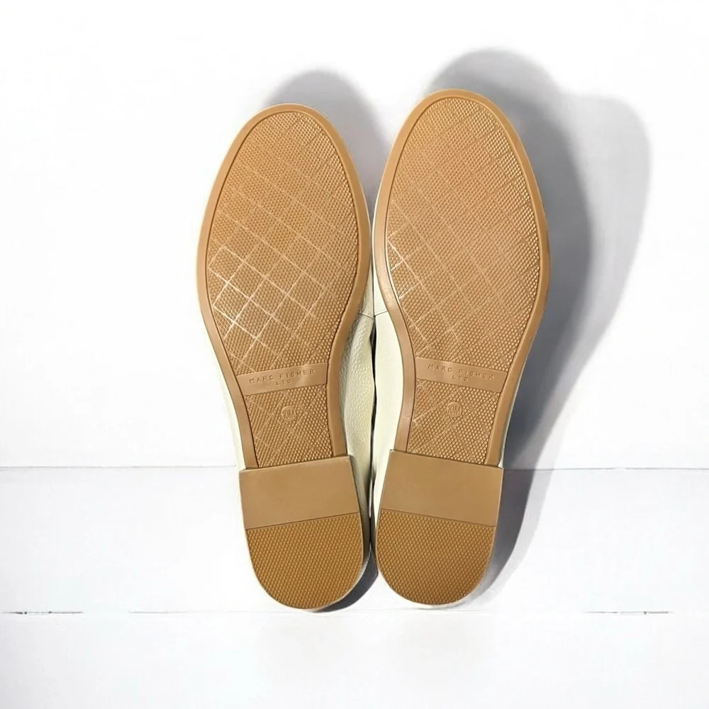 🌻NEW Marc Fisher Ivory Leather Docida Loafers | Women's Size 10